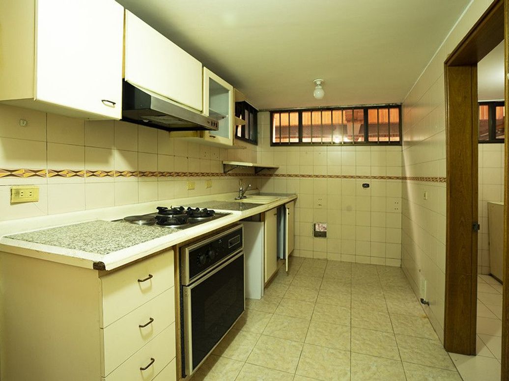 Apartamento de 4 alcobas en venta en Chico Norte Et. Iii, Bogotá, 160 m² · foto 5 de 6