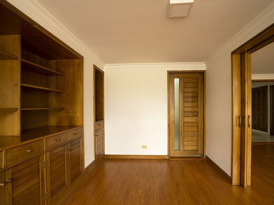 Apartamento de 4 alcobas en venta en Chico Norte Et. Iii, Bogotá, 160 m² · foto 2 de 6