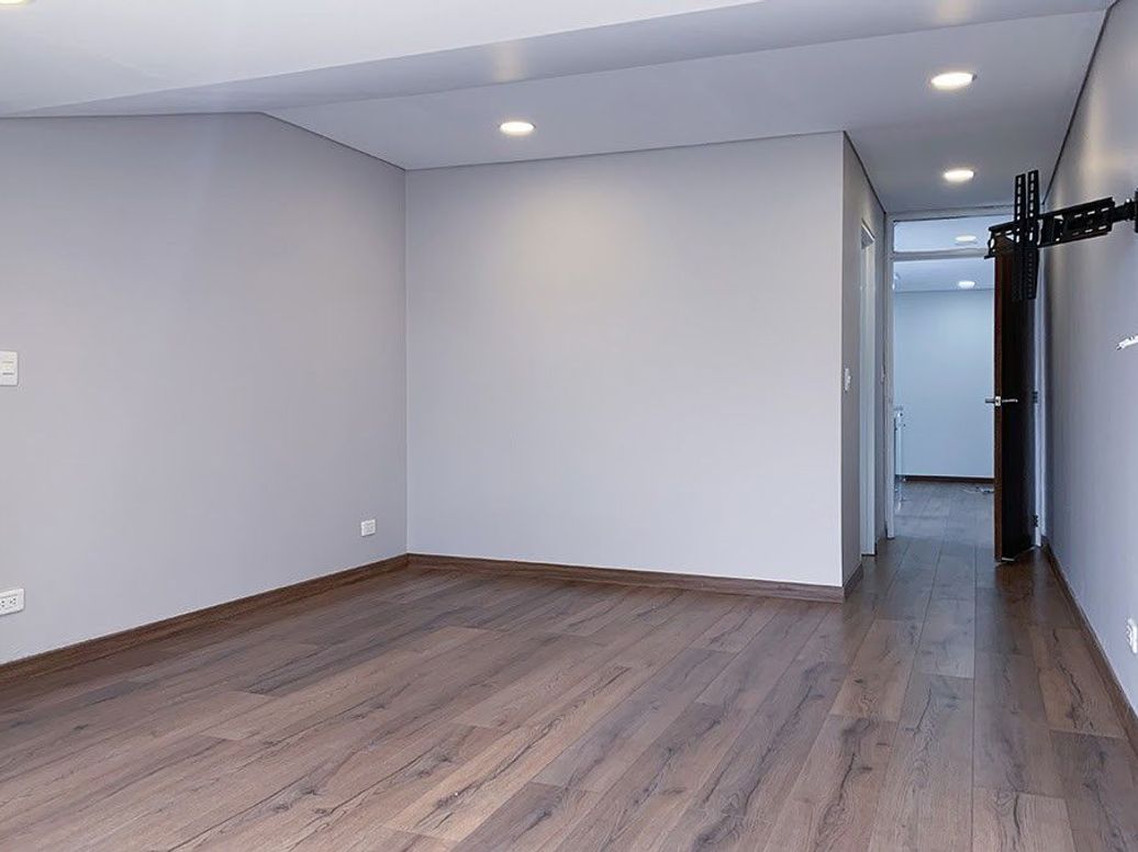 Apartamento de 3 alcobas en venta en Niza Norte, Bogotá, 156 m² · foto 2 de 6