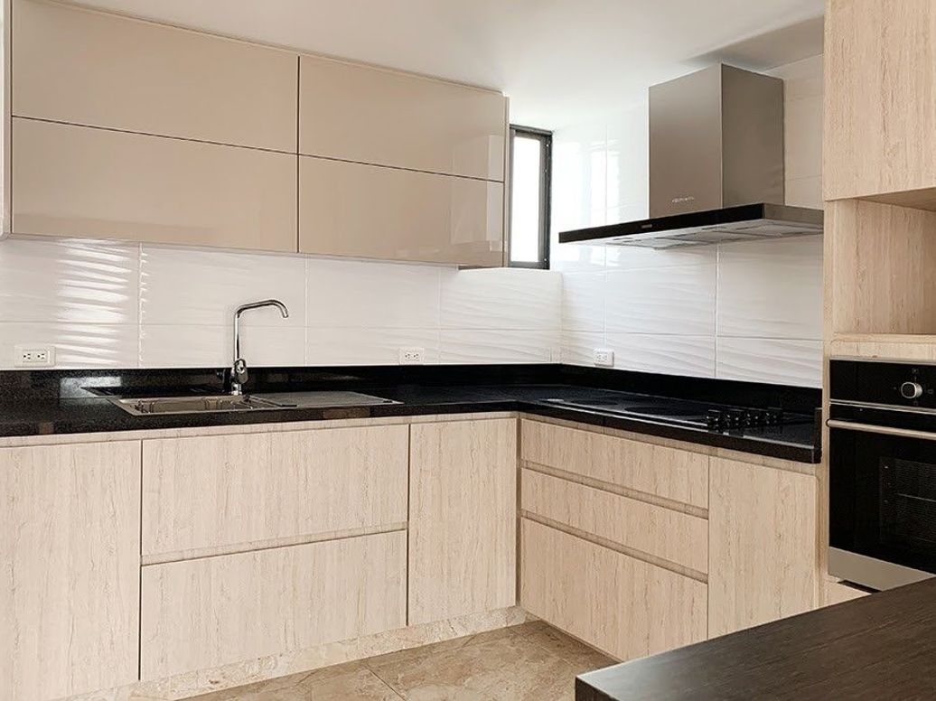 Apartamento de 3 alcobas en venta en Niza Norte, Bogotá, 156 m² · foto 4 de 6