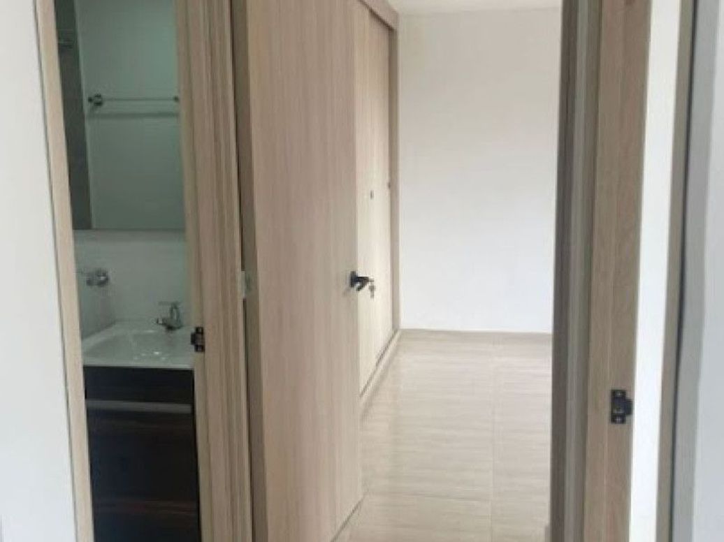 Apartamento de 2 alcobas en venta en Primavera Occidental, Bogotá, 32 m² · foto 5 de 9