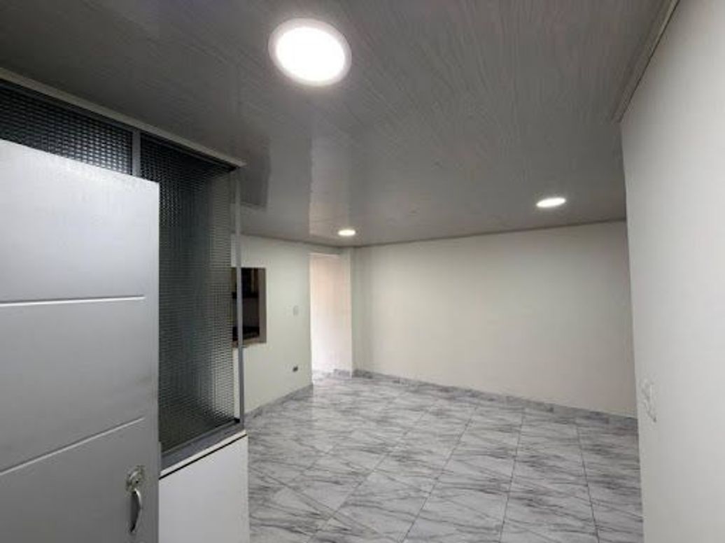 Casa de 22 alcobas en venta en Alcalá, Bogotá, 209 m² · foto 6 de 13