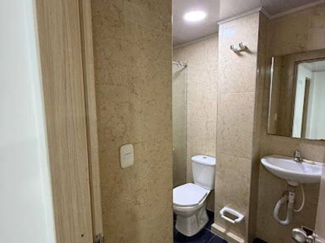 Casa de 22 alcobas en venta en Alcalá, Bogotá, 209 m² · foto 10 de 13