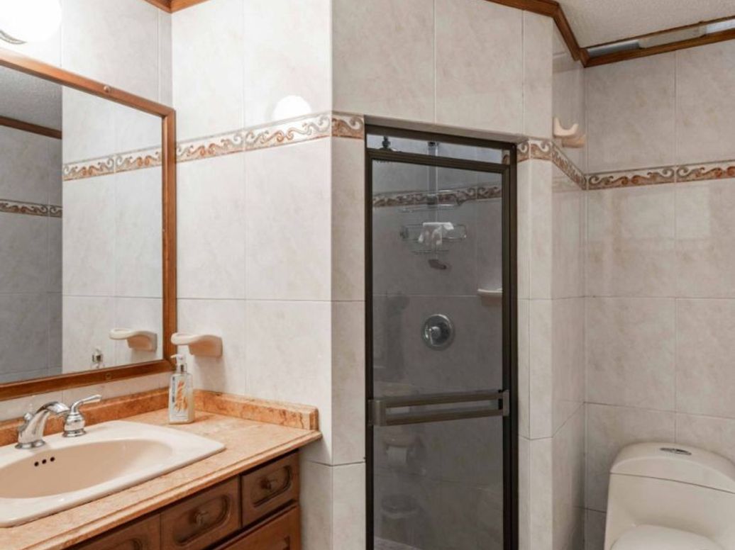Casa de 4 alcobas en venta en Mónaco, Bogotá, 220 m² · foto 16 de 20