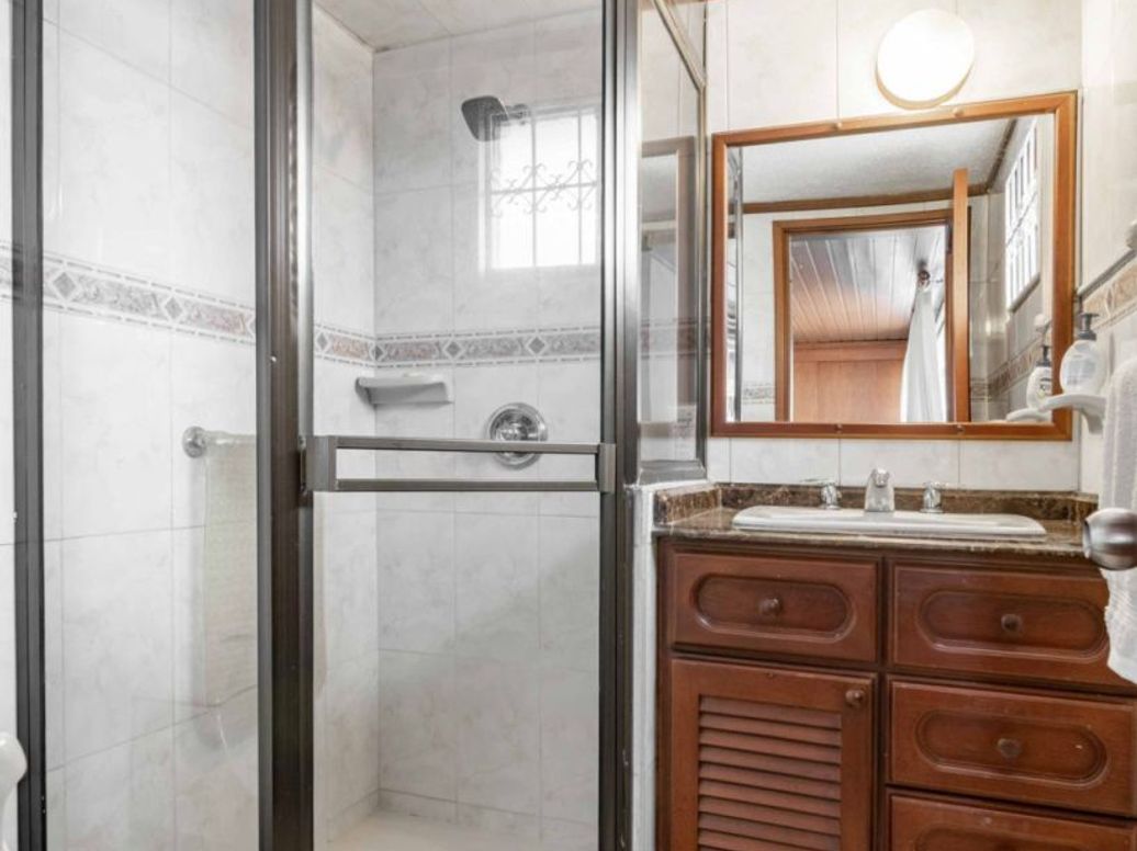 Casa de 4 alcobas en venta en Mónaco, Bogotá, 220 m² · foto 15 de 20