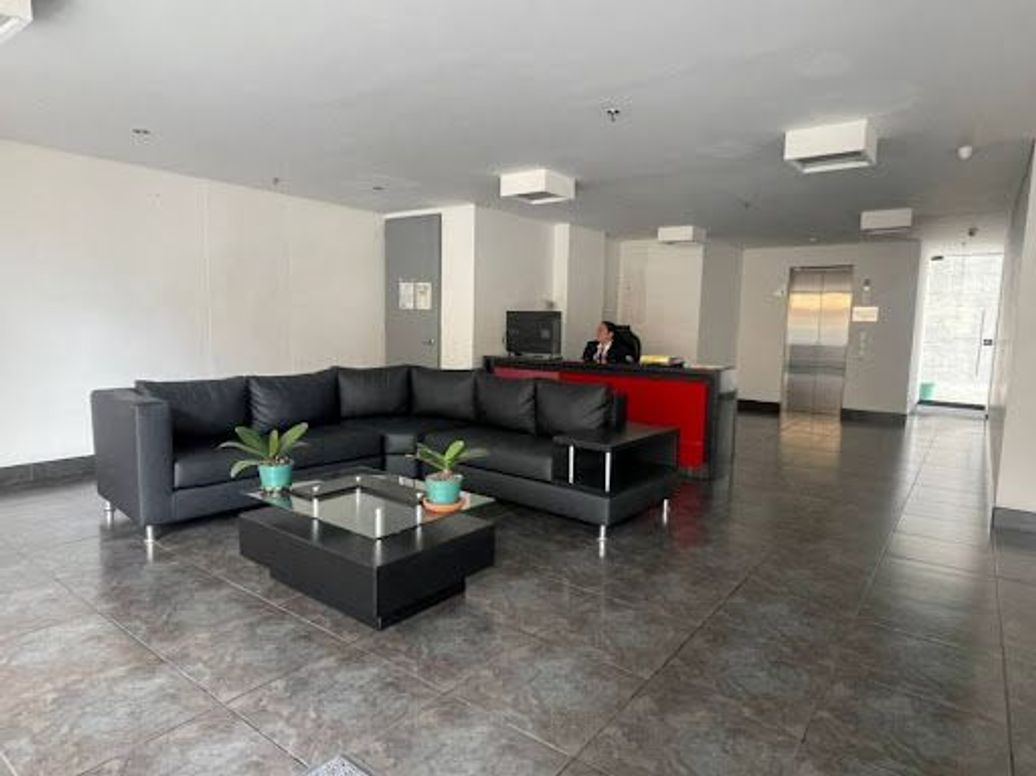 Apartamento de 2 alcobas en venta en Chapinero Noroccidental, Bogotá, 58 m² · foto 3 de 18