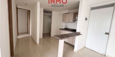 Apartamento en venta – Conjunto cerrado

En InmoHogar te presentamos este acogedor apartamento de 53 m², diseñado para brindarte comodidad, funcionalidad y una vista privilegiada hacia las montañas.

✨ Características principales:


 
 2 habitaciones con excelente iluminación natural
 
 
 1 baño moderno
 
 
 Sala comedor amplia
 
 
 Cocina integral
 
 
 Zona de ropas independiente
 
 
 Balcón espacioso con hermosa vista
 


? Beneficios del conjunto residencial:


 
 Piscina
 
 
 Canchas múltiples
 
 
 Área infantil
 
 
 Zonas sociales para disfrutar en familia
 
 
 Excelente seguridad
 


Gracias a su ubicación y a las completas instalaciones, este inmueble es ideal tanto para vivir como para generar ingresos con rentas cortas.

Contáctanos en InmoHogar para más información
