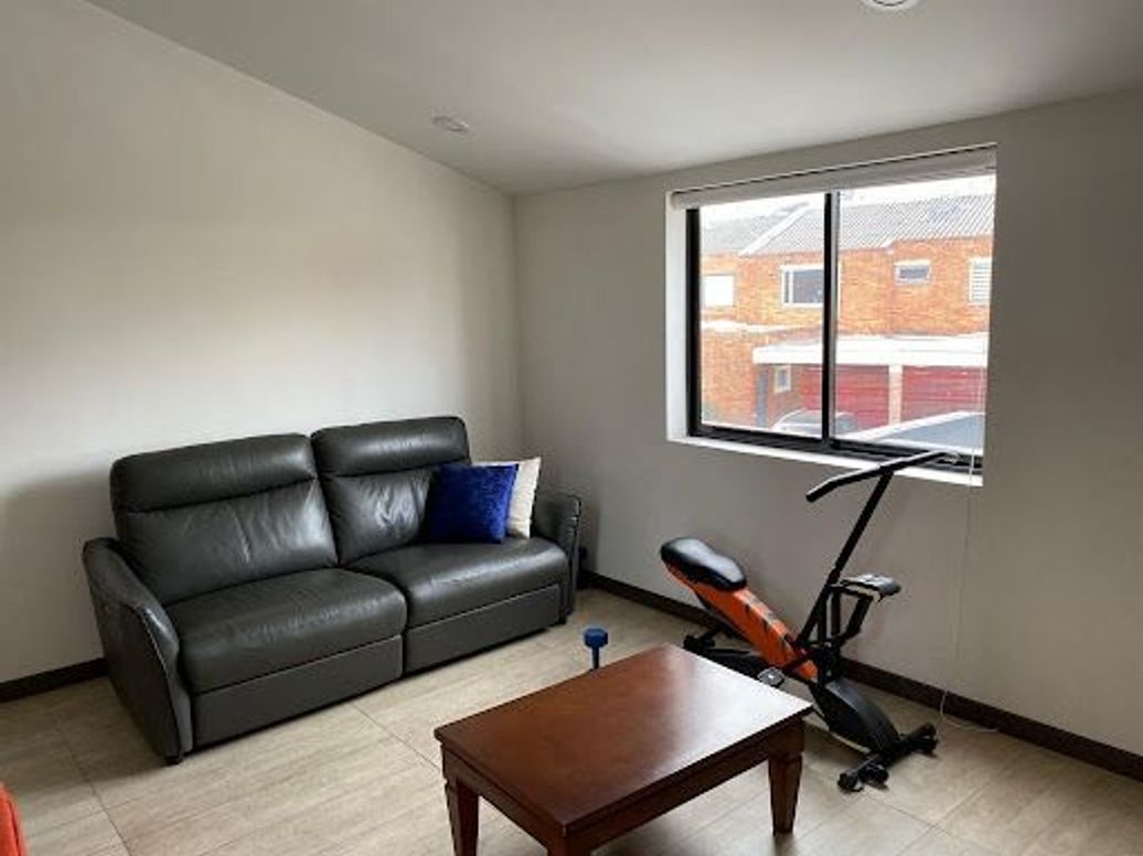 Casa de 3 alcobas en venta en Ub. Cordoba, Bogotá, 182 m² · foto 19 de 20
