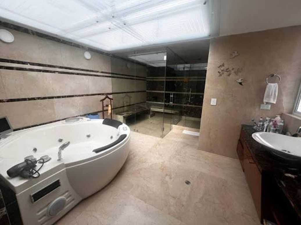 Casa en arriendo en Chico Oriental, Bogotá · foto 18 de 20