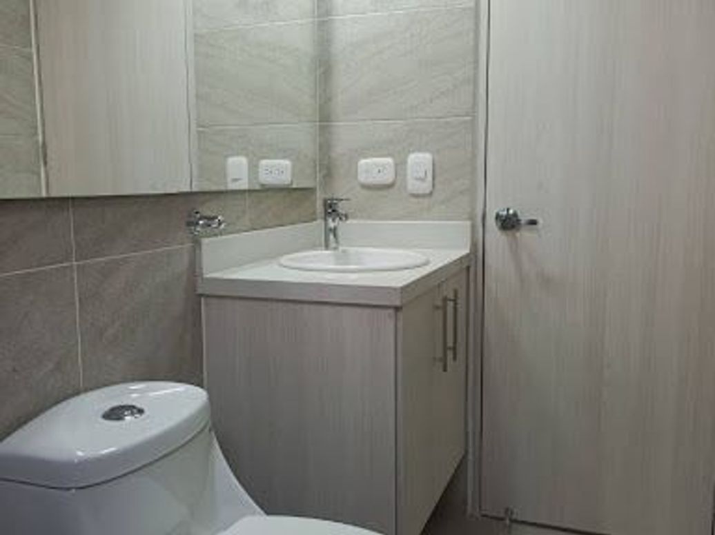 Apartamento de 3 alcobas en venta en Fontibón Centro, Bogotá, 85 m² · foto 14 de 20