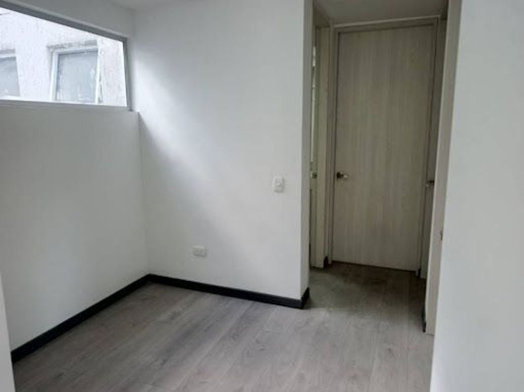 Apartamento de 3 alcobas en venta en Fontibón Centro, Bogotá, 85 m² · foto 5 de 20