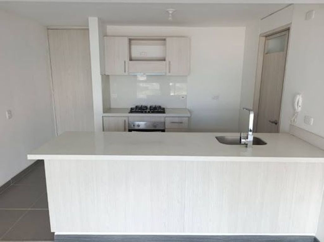 Apartamento de 3 alcobas en venta en Fontibón Centro, Bogotá, 85 m² · foto 9 de 20