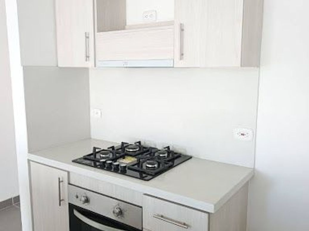 Apartamento de 3 alcobas en venta en Fontibón Centro, Bogotá, 85 m² · foto 17 de 20