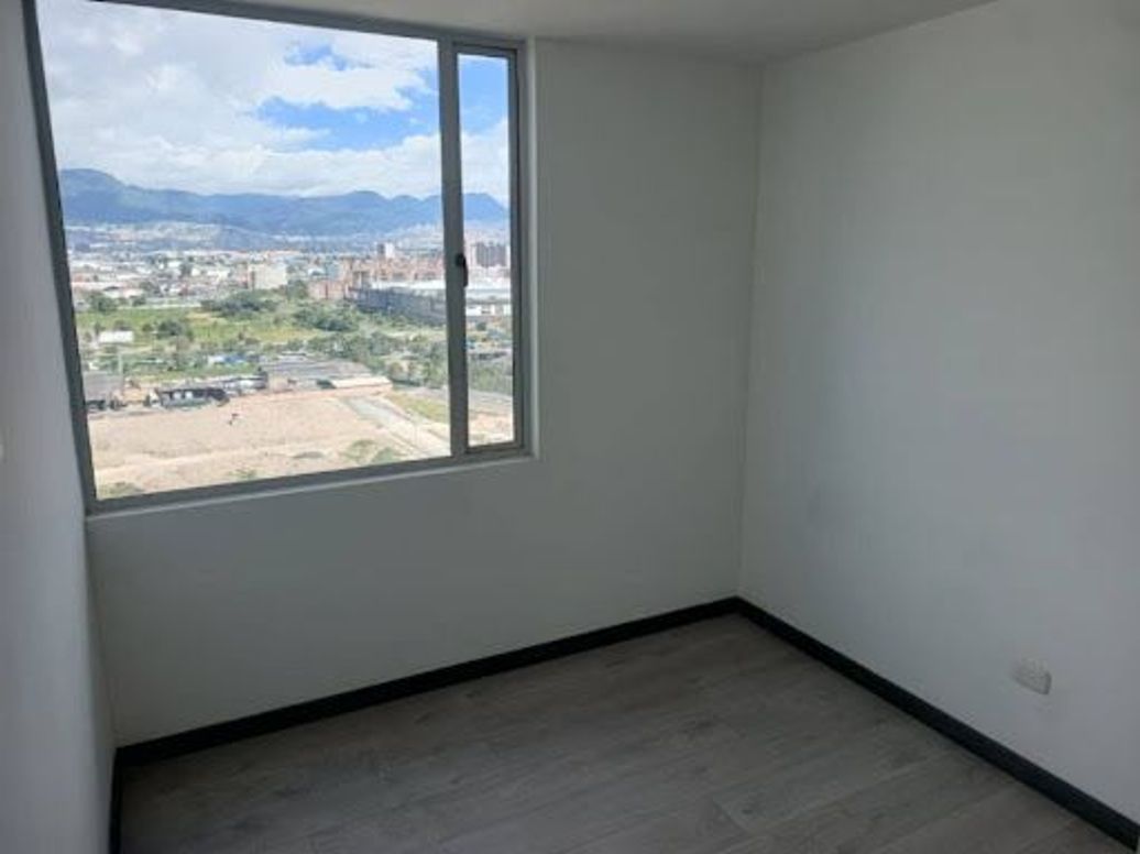 Apartamento de 3 alcobas en venta en Fontibón Centro, Bogotá, 85 m² · foto 11 de 20