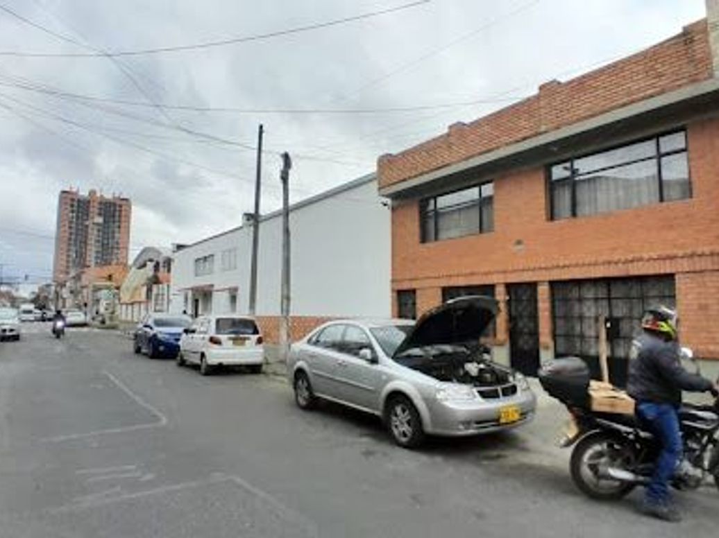 Casa de 8 alcobas en venta en Rionegro, Bogotá, 233 m² · foto 4 de 18