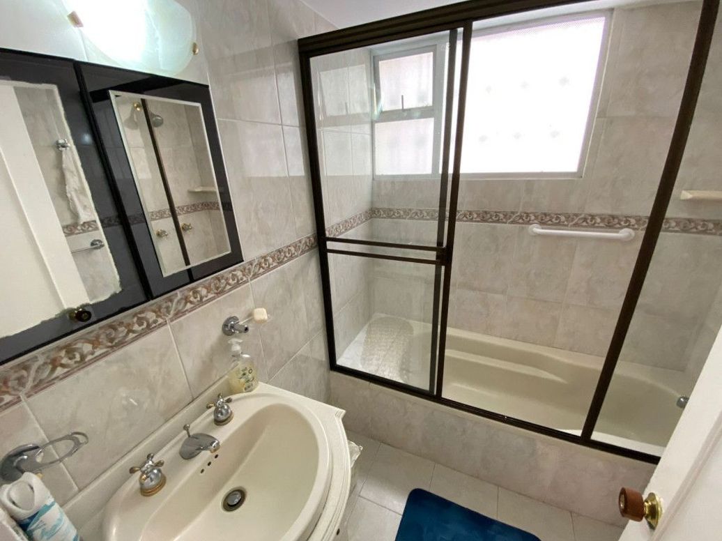 Casa de 4 alcobas en venta en Cr. El Bosque, Bogotá, 271 m² · foto 14 de 19