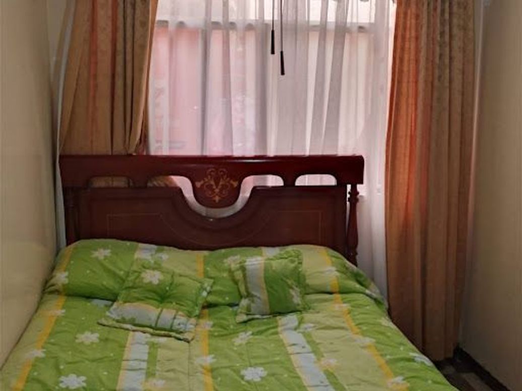 Casa de 6 alcobas en venta en Las Mercedes, Bogotá, 280 m² · foto 6 de 18