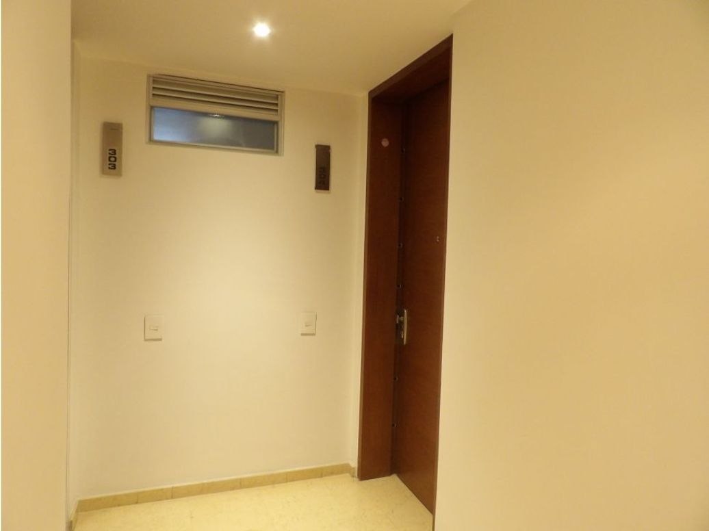 Apartamento de 2 alcobas en venta en Usaquén, Bogotá, 82 m² · foto 2 de 20