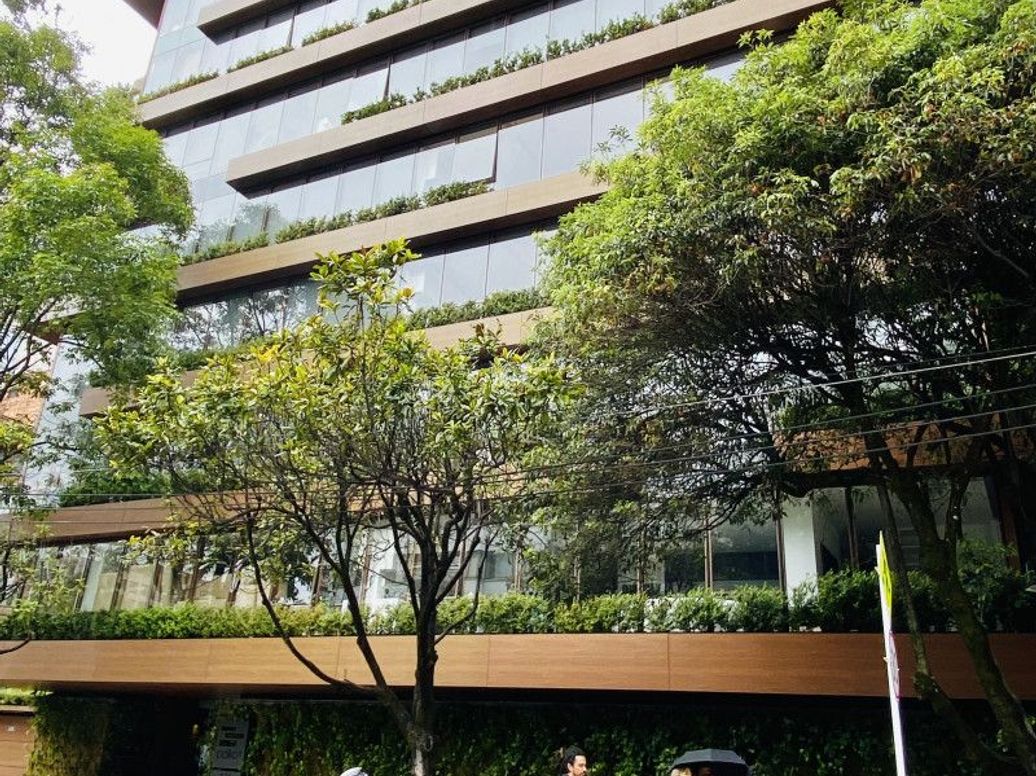 Apartamento de 2 alcobas en venta en El Nogal, Bogotá, 212 m² · foto 2 de 20