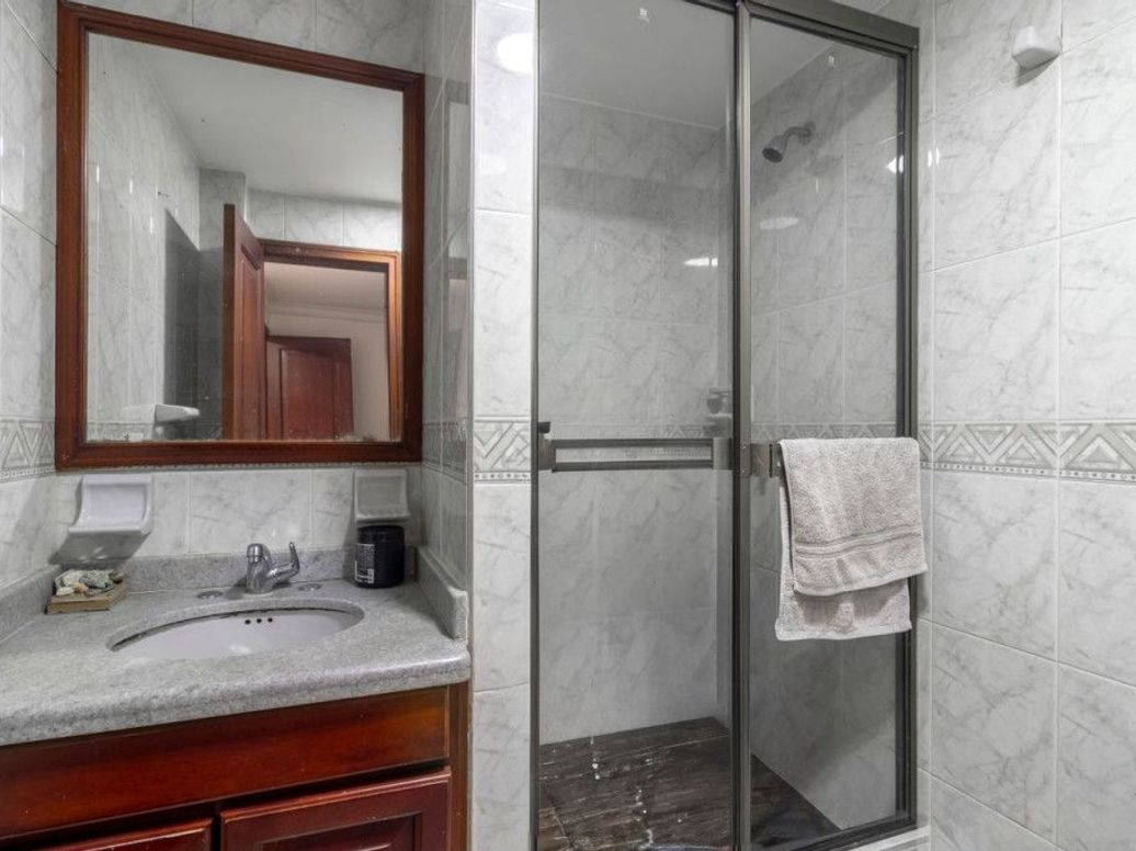Apartamento de 5 alcobas en venta en Pardo Rubio, Bogotá, 223 m² · foto 15 de 20