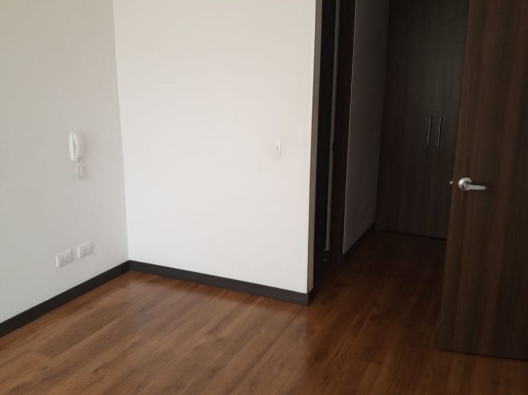 Apartamento de 3 alcobas en arriendo en Cjr Portus, Bogotá, 88 m² · foto 6 de 9