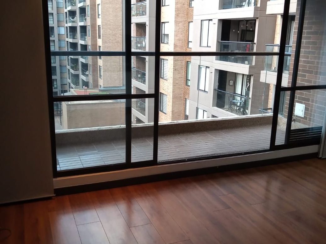 Apartamento de 3 alcobas en arriendo en Cjr Portus, Bogotá, 88 m² · foto 2 de 9