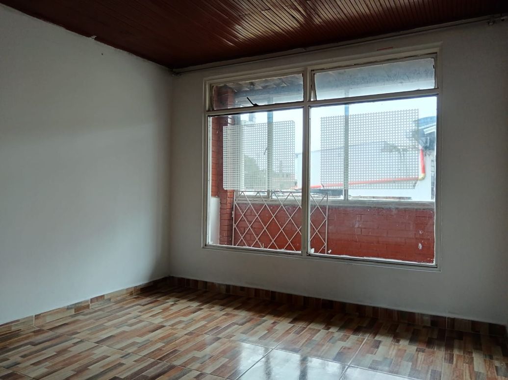 Casa de 6 alcobas en venta en El Nogal, Bogotá, 180 m² · foto 15 de 19