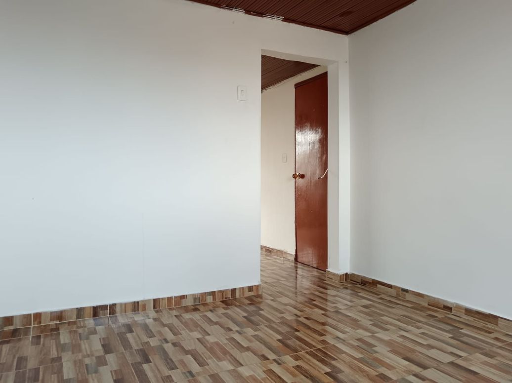 Casa de 6 alcobas en venta en El Nogal, Bogotá, 180 m² · foto 8 de 19
