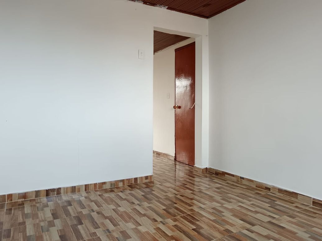 Casa de 6 alcobas en venta en El Nogal, Bogotá, 180 m² · foto 9 de 19