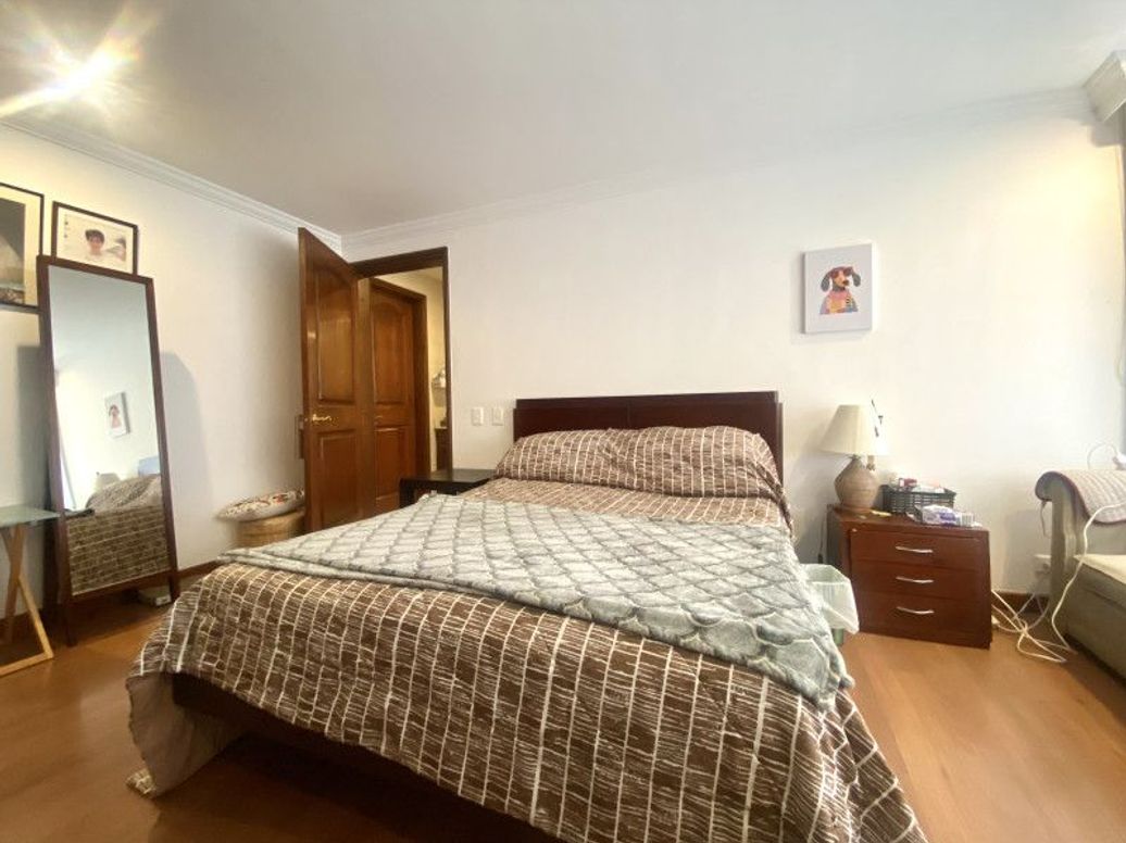 Apartamento de 3 alcobas en venta en Las Acacias, Bogotá, 236 m² · foto 18 de 20