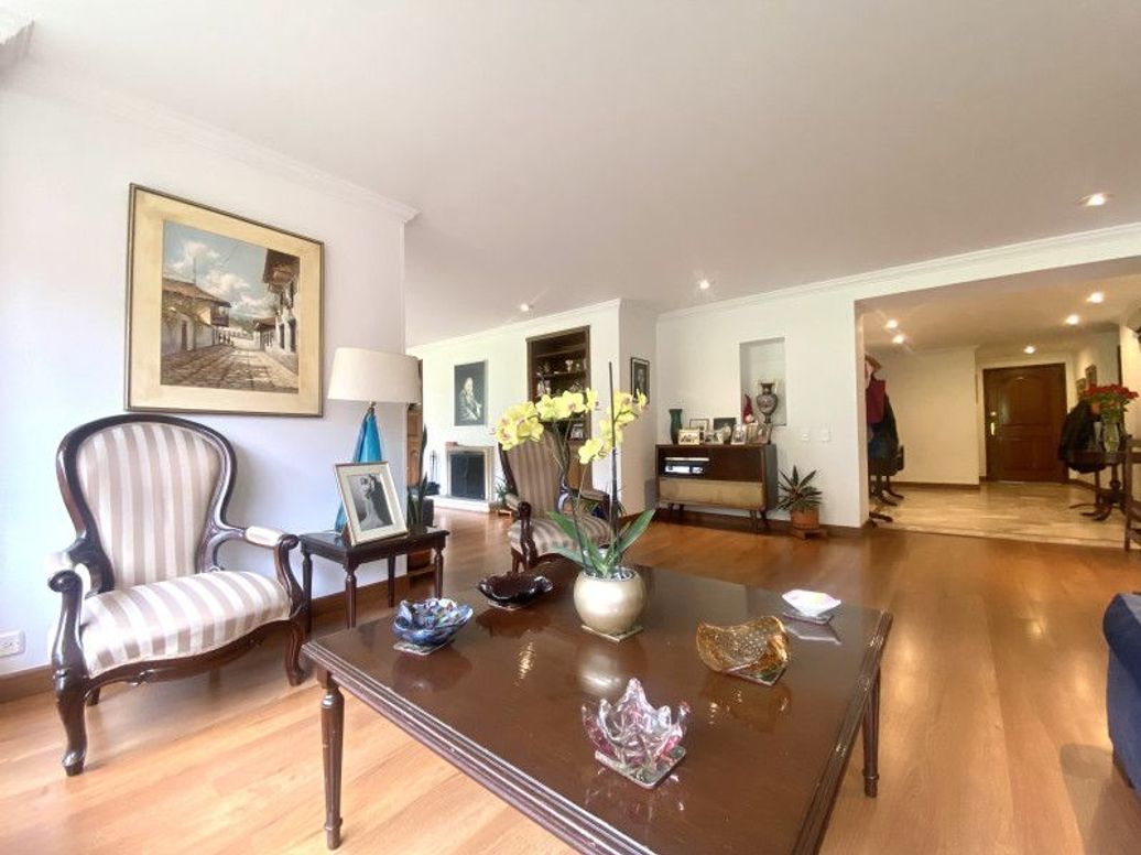Apartamento de 3 alcobas en venta en Las Acacias, Bogotá, 236 m² · foto 7 de 20