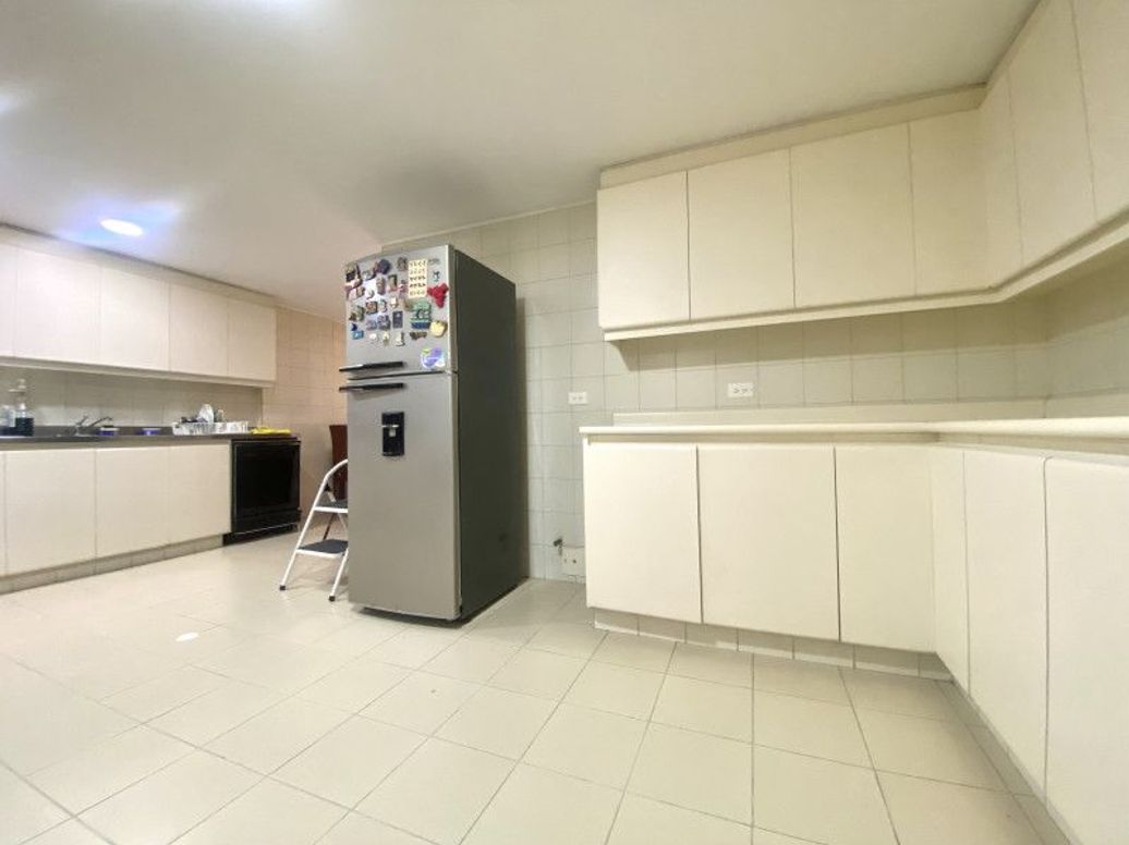 Apartamento de 3 alcobas en venta en Las Acacias, Bogotá, 236 m² · foto 12 de 20