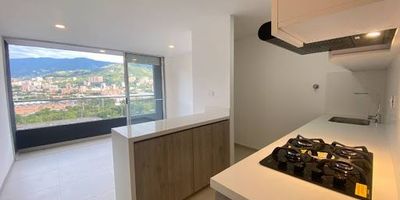 HERMOSO APARTAMENTO PARA ESTRENAR EN CIUDAD COLTEJER TAGUIsala-comedor,3 alcobas , 1 Estudio e ,2 closets,1 Vestier , 2 baños, cocina integral , zona de ropas, red de gas, calentador, PARQUEADERO PRIVADOY CUARTO UTIL  65 MTS2 UBICACION A UNAS CUADRAS DE CC. VIVA ENVIGADO DE ESTACION METRO ENVIGADO Y CERCA A CC MAYORCA conjunto residencial con ZONAS COMUNES EN CONSTRUCCIONPISCINAS , CANCHA SINTETICA, PARQUE INFANTIL, SALON SOCIAL ETC. Información directamente con el asesor JUANGUI 3009078934