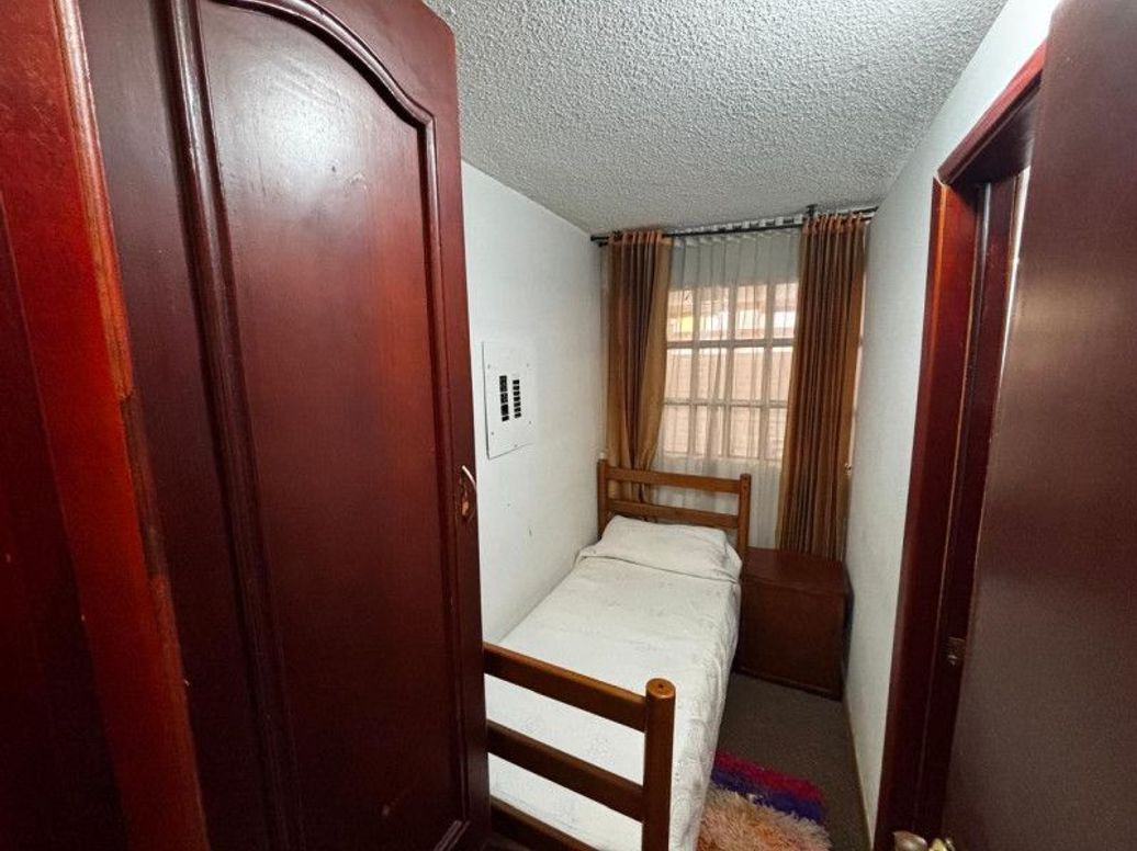 Casa de 4 alcobas en venta en Ub. Cordoba, Bogotá, 274 m² · foto 10 de 20