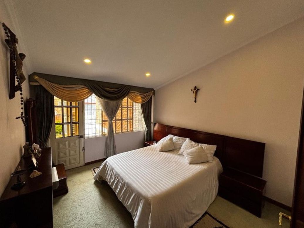 Casa de 4 alcobas en venta en Ub. Cordoba, Bogotá, 274 m² · foto 20 de 20