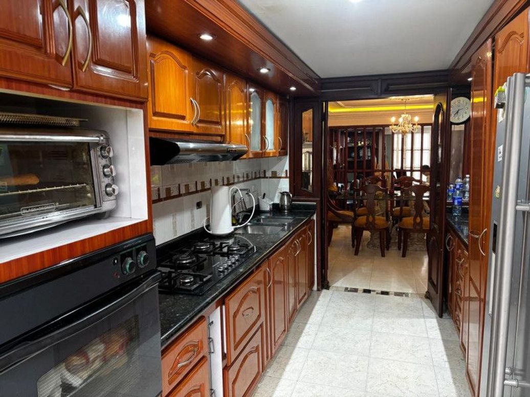Casa de 4 alcobas en venta en Ub. Cordoba, Bogotá, 274 m² · foto 6 de 20