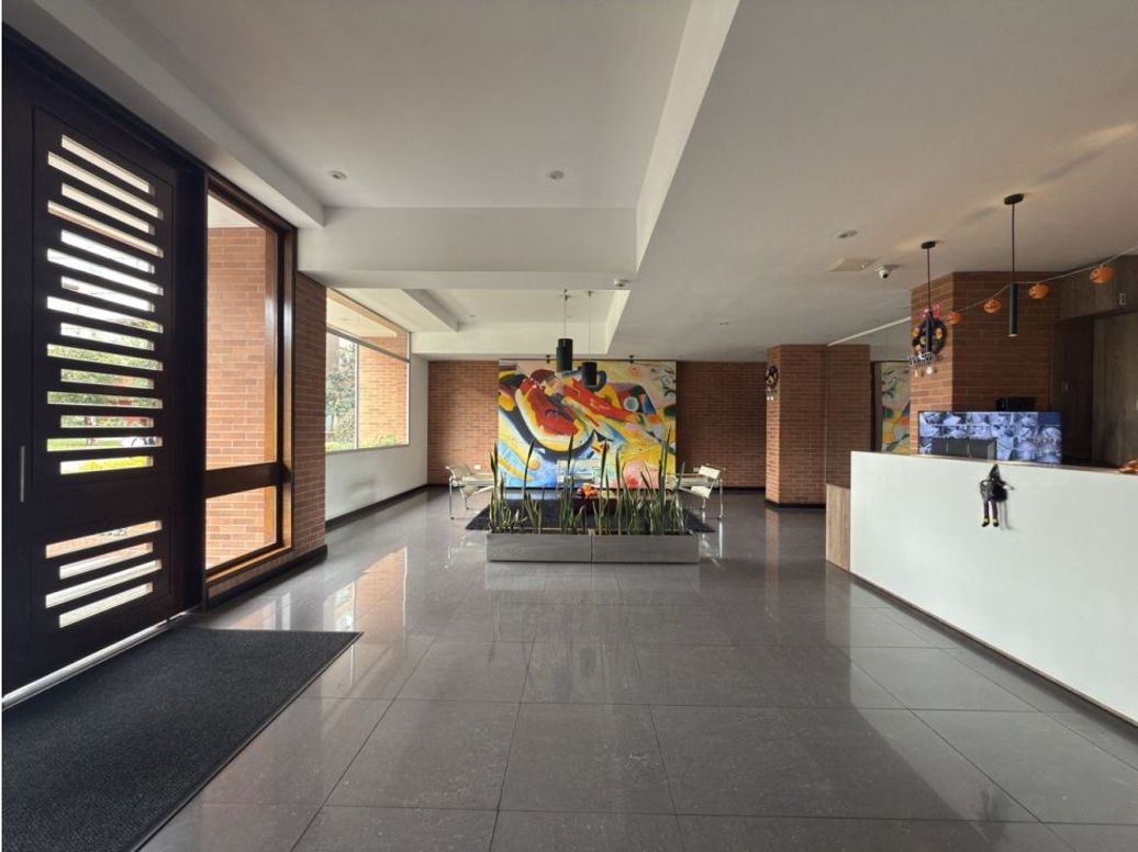 Apartamento de 3 alcobas en venta en Chico, Bogotá, 140 m² · foto 13 de 19