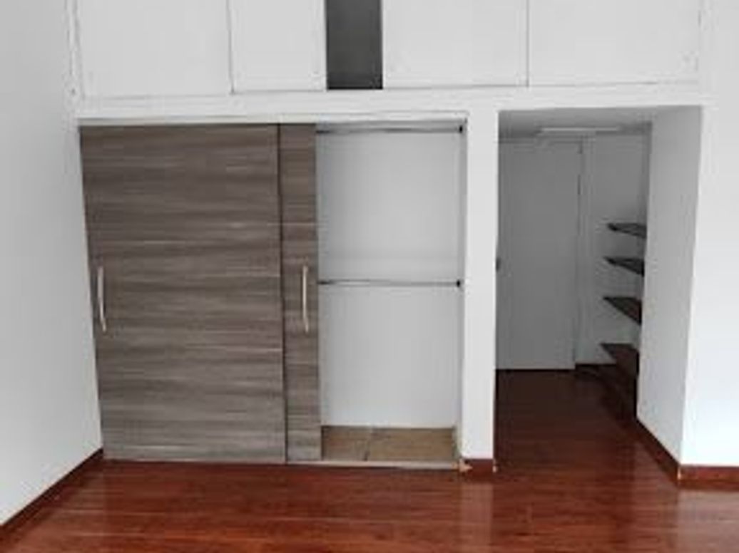 Casa de 4 alcobas en venta en Polo Club, Bogotá, 320 m² · foto 10 de 20