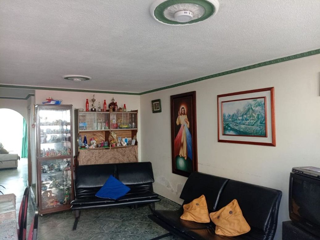 Casa de 5 alcobas en venta en Ingles, Bogotá, 143 m² · foto 17 de 20