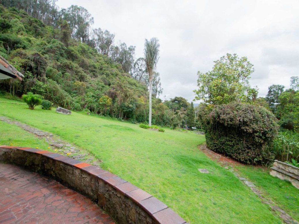 Casa de 5 alcobas en venta en Bogotá, Bogotá · foto 2 de 20