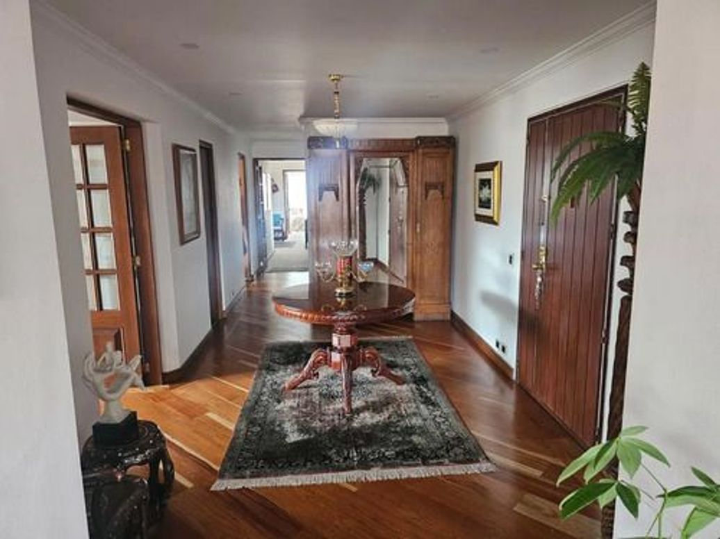 Apartamento de 3 alcobas en venta en Cerros De Suba, Bogotá, 239 m² · foto 8 de 20