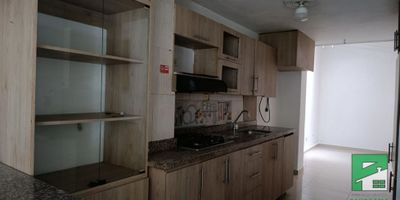 Se arrienda apartamento en Santa Teresita, con excelente ubicación, cercana a tiendas, transporte publico, colegios.

3 habitaciones
3 clóset
2 baños cabinados
Cocina integral
Red de gas
Sala comedor
Parqueadero


Arrendamientos Panorama Belén: 347 12 14/ 301 544 68 92
Asesora: Luisa Muñoz 301 543 66 06
