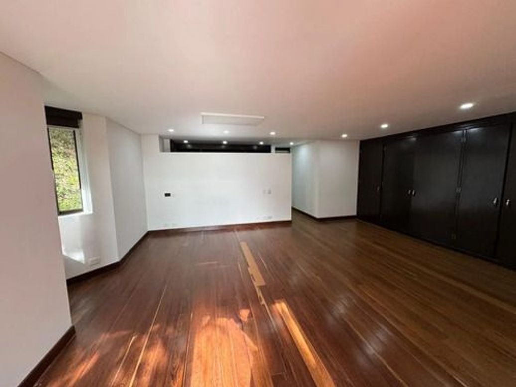 Apartamento de 5 alcobas en venta en Bellavista, Bogotá, 393 m² · foto 12 de 12