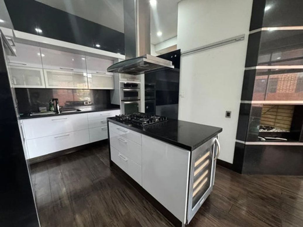 Apartamento de 2 alcobas en venta en Chicó Norte, Bogotá, 113 m² · foto 6 de 12