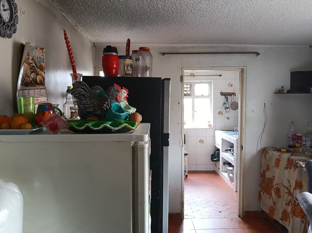 Casa de 5 alcobas en venta en Marco Fidel Suarez, Bogotá, 378 m² · foto 3 de 7