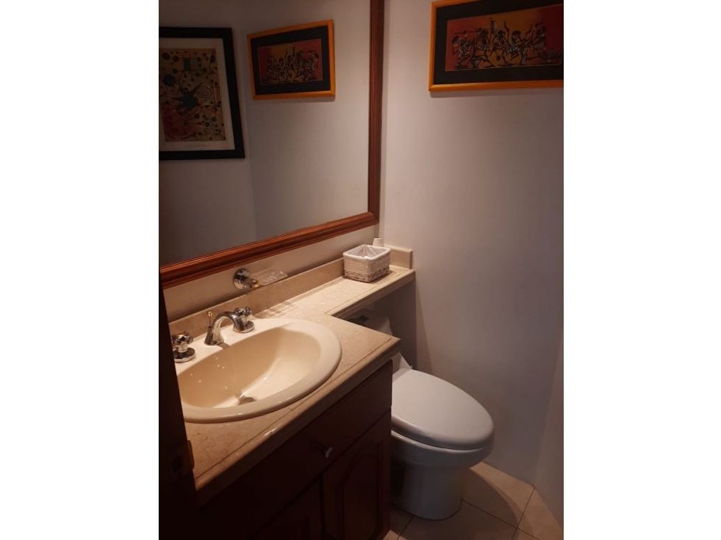 Apartamento de 3 alcobas en venta en Rincon Del Chicó, Bogotá, 192 m² · foto 13 de 14
