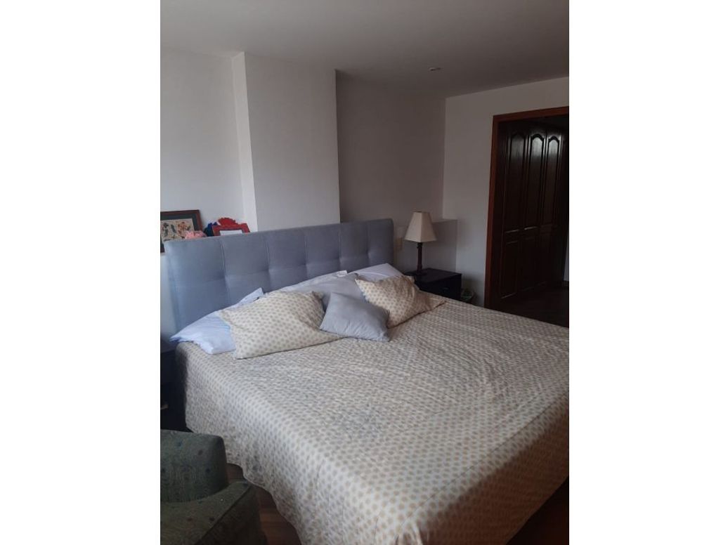 Apartamento de 3 alcobas en venta en Rincon Del Chicó, Bogotá, 192 m² · foto 7 de 14
