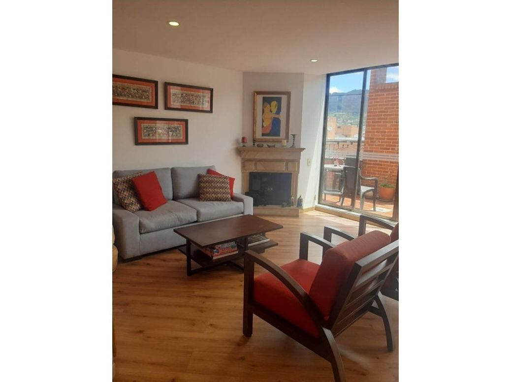 Apartamento de 3 alcobas en venta en Rincon Del Chicó, Bogotá, 192 m² · foto 3 de 14