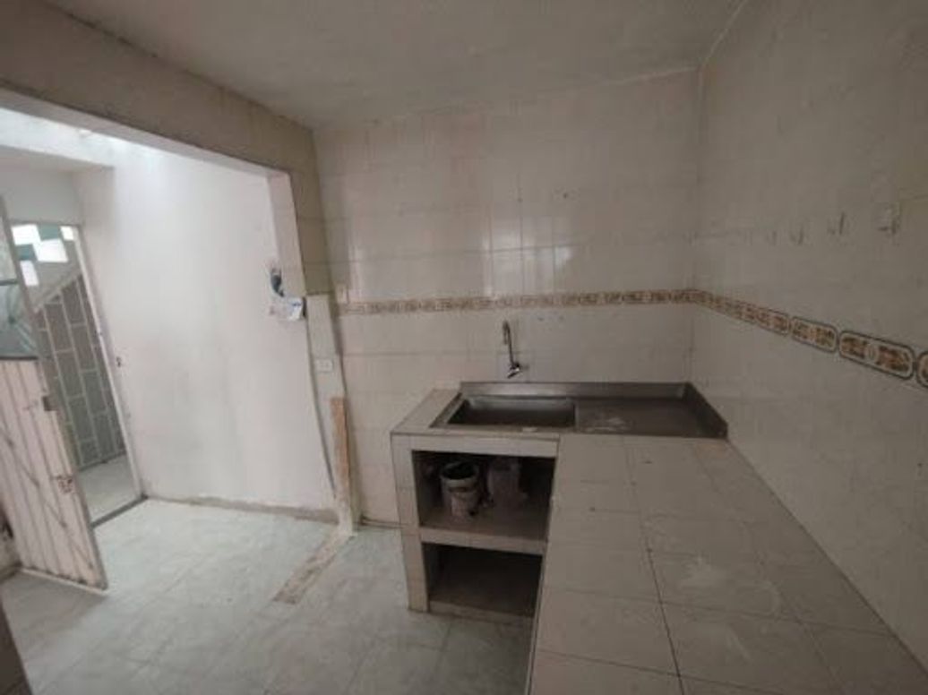Casa de 8 alcobas en venta en Villas Del Dorado, Bogotá, 216 m² · foto 5 de 14