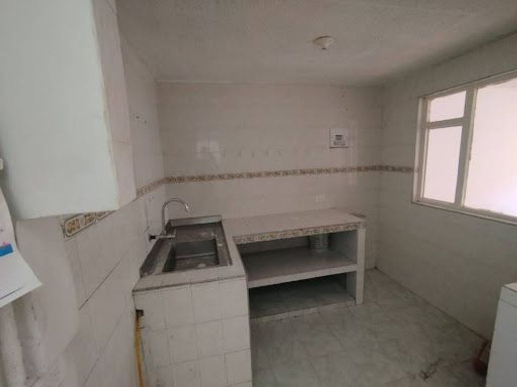 Casa de 8 alcobas en venta en Villas Del Dorado, Bogotá, 216 m² · foto 8 de 14